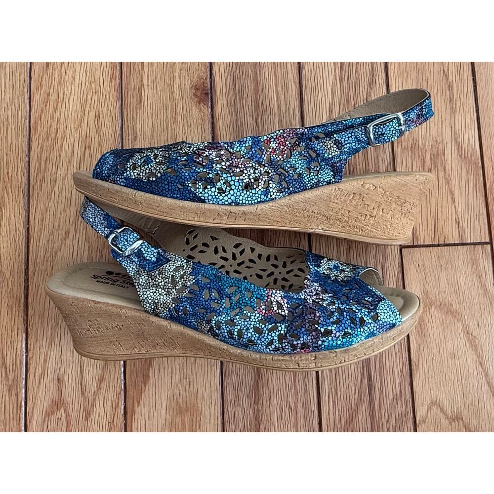 Spring Step Laser Cut Blue Multi Print Leather Slingback Wedge Sandals Size 10 - Picture 2 of 11